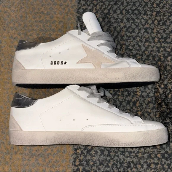 Men's Super-Star Metal-Logo Leather Low-Top Sneakers-Size-43/NWOB - Picture 3 of 12